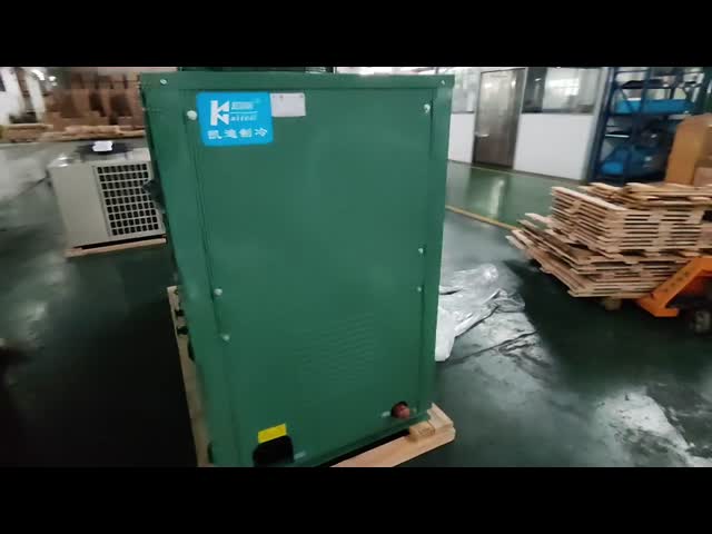 Конденсационный агрегат с воздушным охлаждением и испарителем типа 